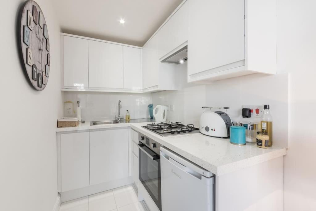 Cozy One Bedroom Next To Paddington Apartment