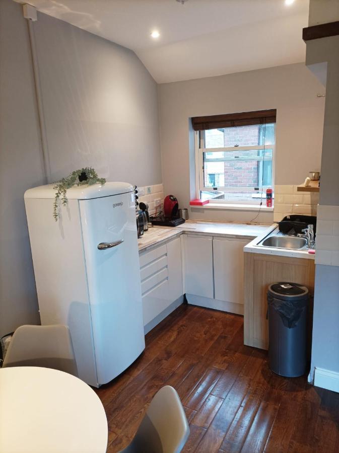 Self-contained Studio In Central Property Unit 4 London