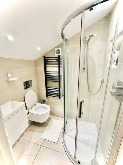 Luxurious 2 Bedroom Flat In Leilighet