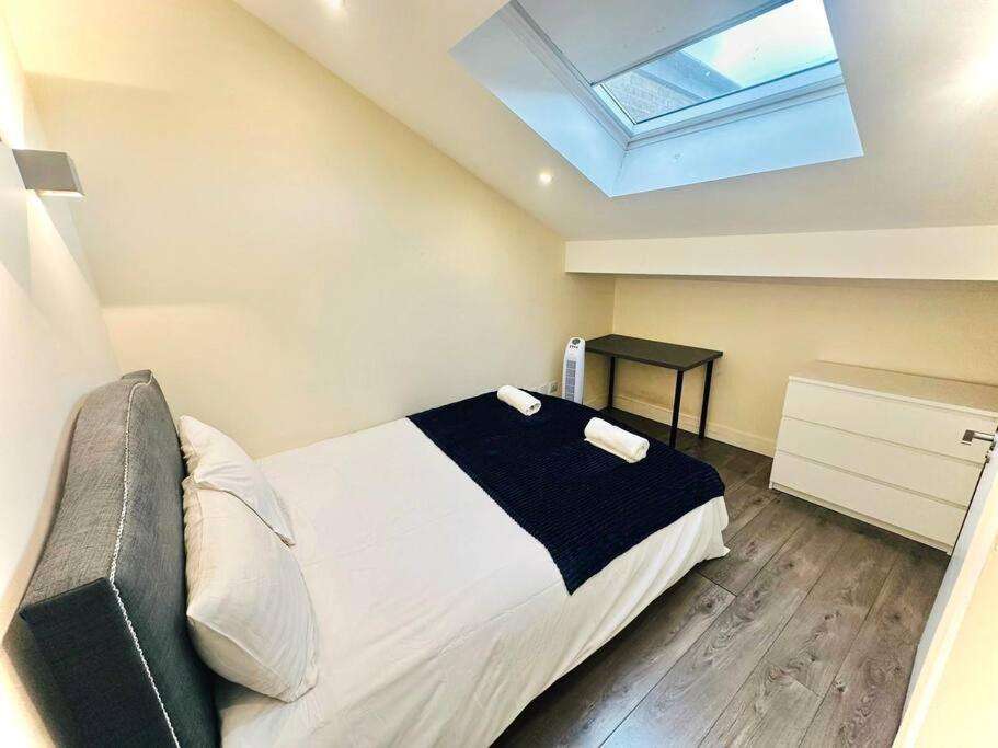 Luxurious 2 Bedroom Flat In Leilighet *