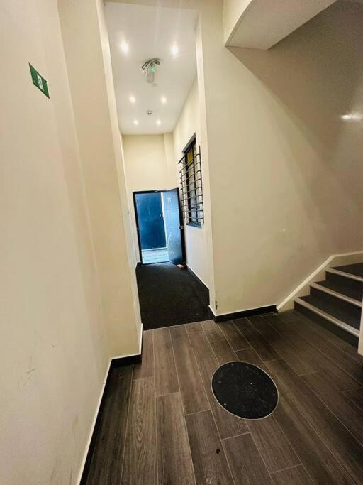 Luxurious 2 Bedroom Flat In *