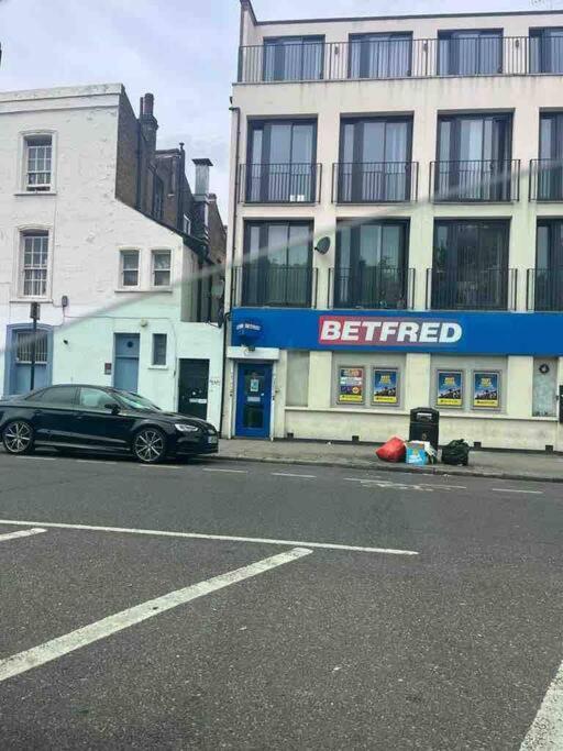 Luxurious 2 Bedroom Flat In