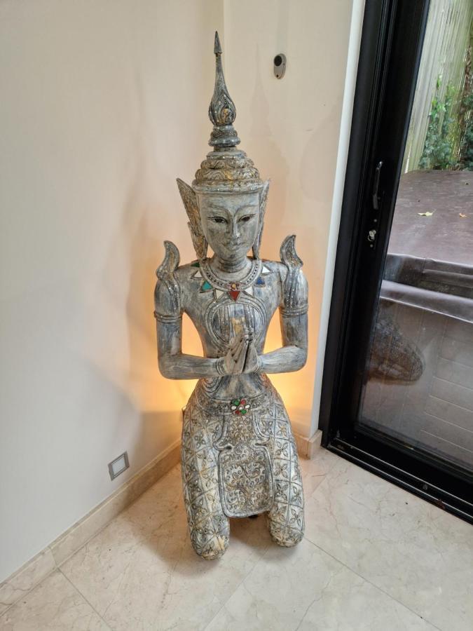 Stunning 5 Bedroom Putney House *
