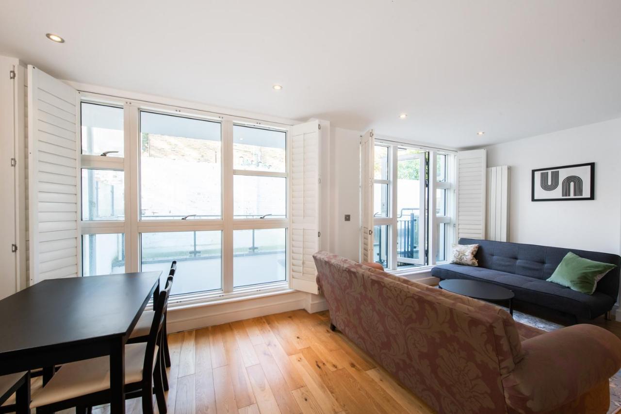 2 Bed Flat In Clapham Common Apartment *