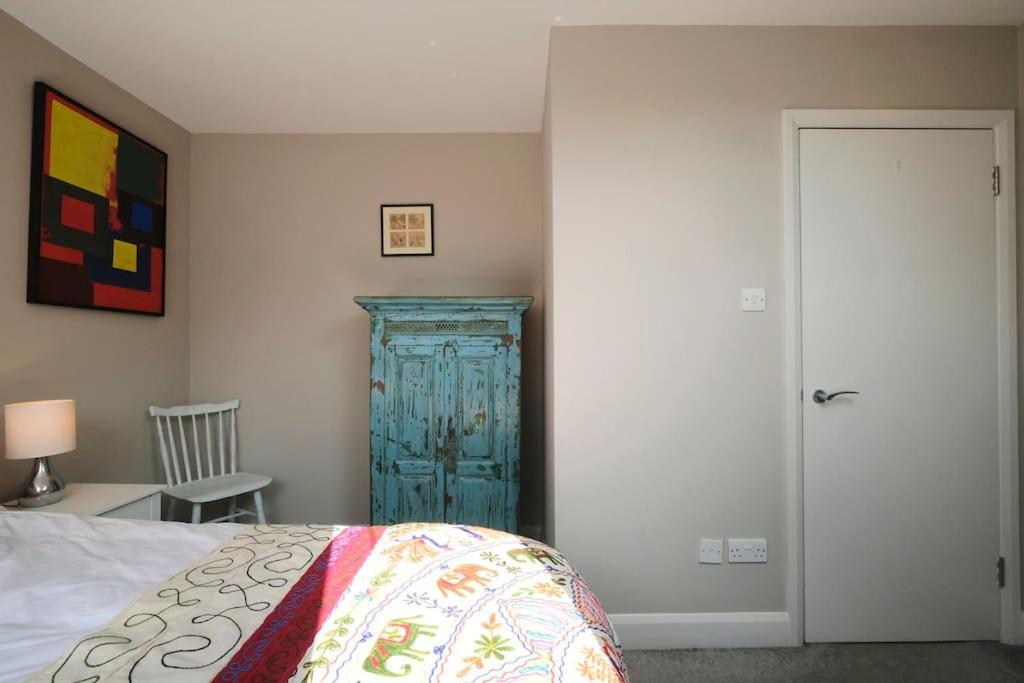 A Beautiful And Welcoming And Garden Holiday home *