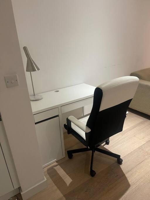 Stunning 2 Bedroom *