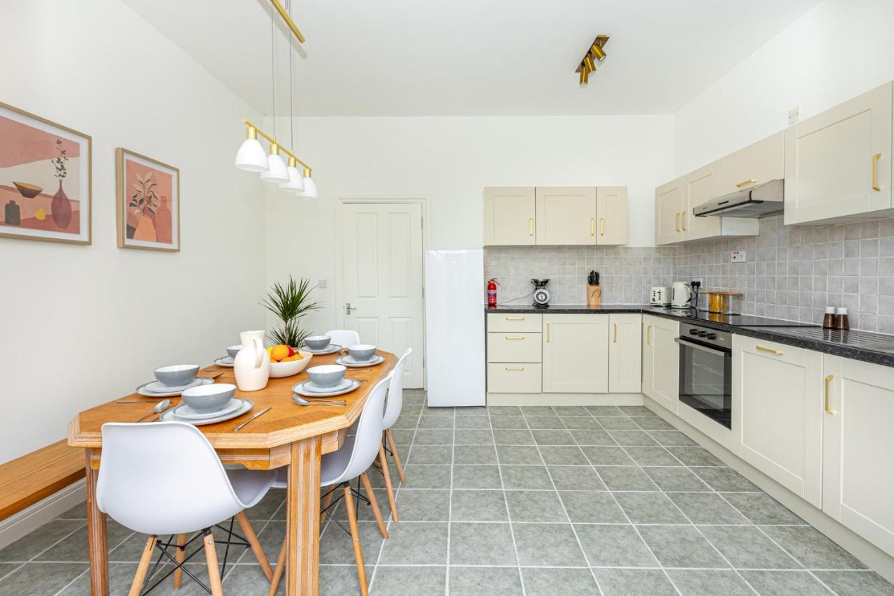 Spacious 4br 3-storey Townhouse In Lively Deptford Holiday home *
