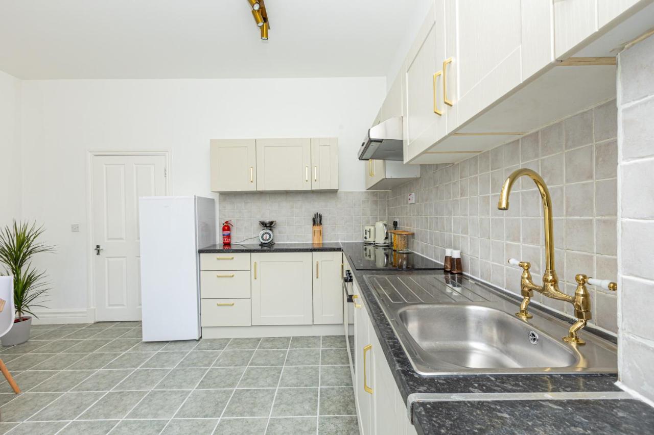 Spacious 4br 3-storey Townhouse In Lively Deptford Holiday home London