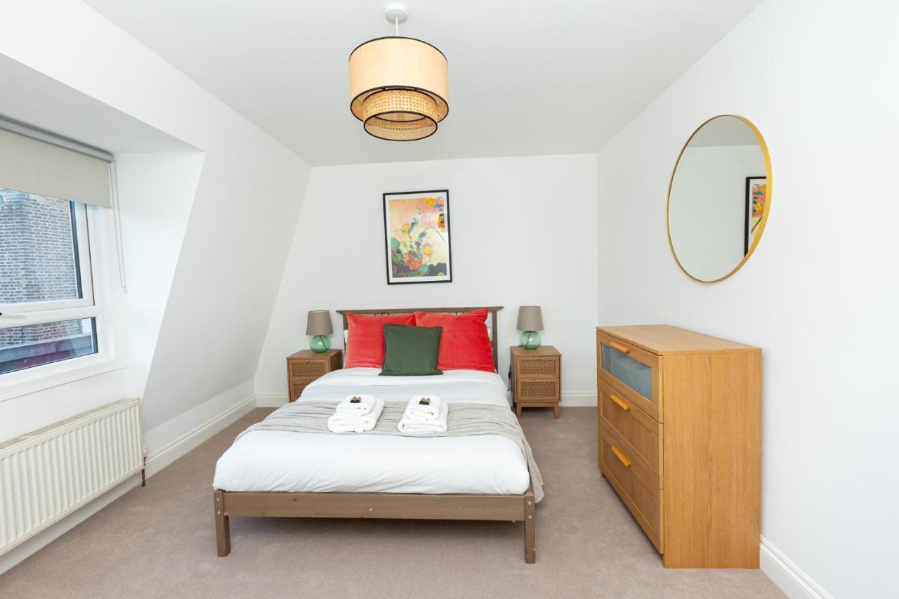 Spacious 4br 3-storey Townhouse In Lively Deptford Holiday home