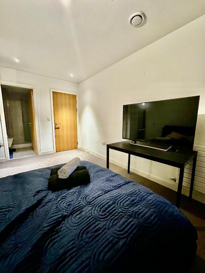 Modern Luxury Oasis 02 Arena-excel-canary Wharf Ldn