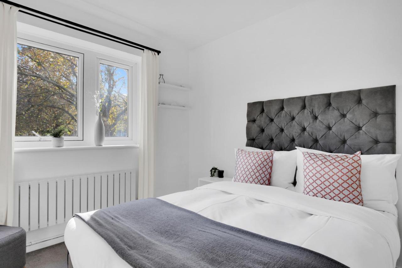 Peckham By Aps * Londen