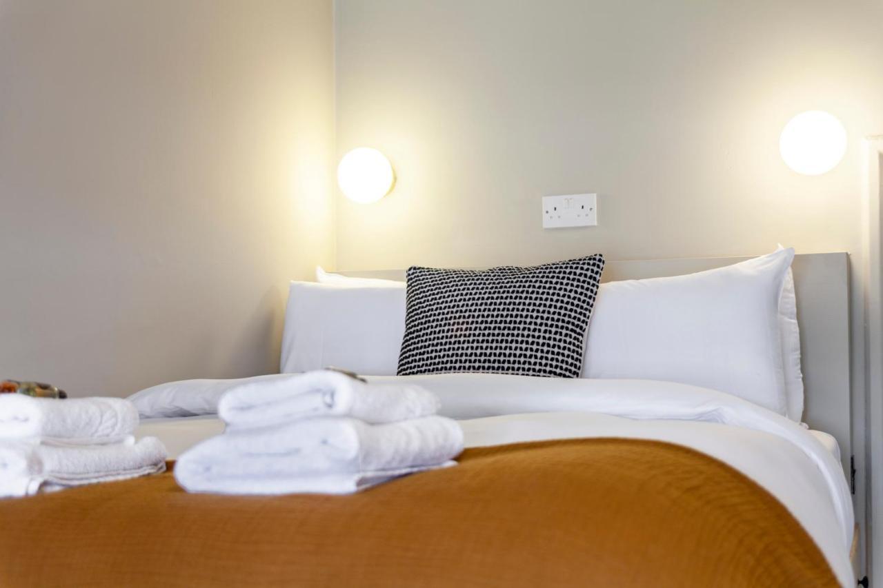Beautiful And Spacious 1br Apt, Bethnal Leilighet