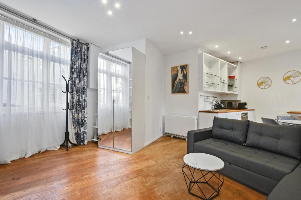 Cozy Flat Near Kensington Palace Leilighet