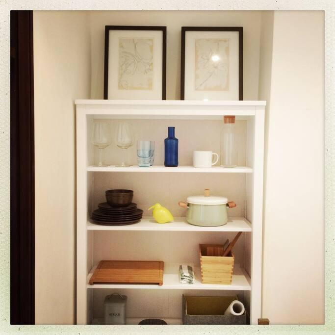 Bright Angel / Clerkenwell Apartment