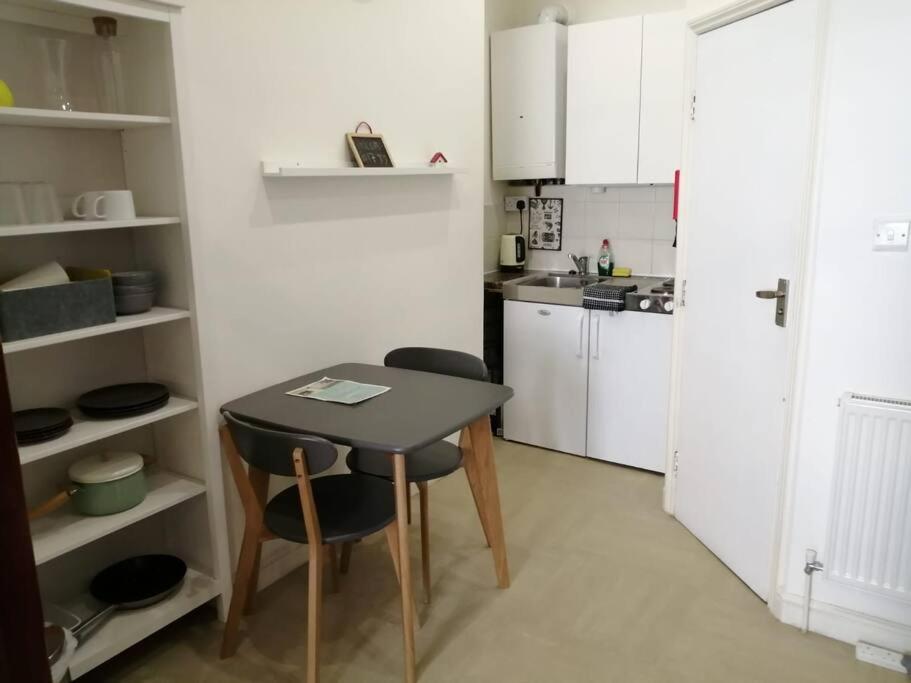 Bright Angel / Clerkenwell * London