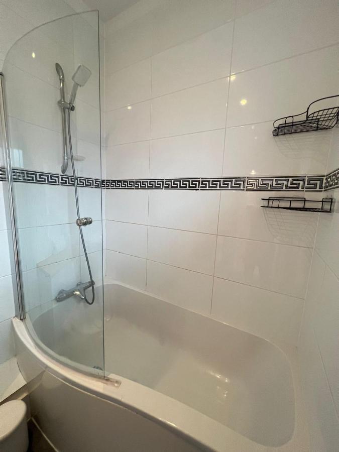 Apartamento 2 Bedroom Flat In Leicester Square Londres