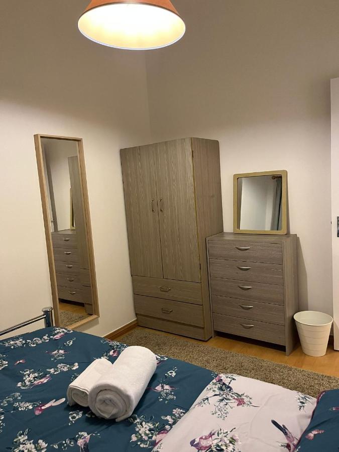 2 Bedroom Flat In Leicester Square Apartamento