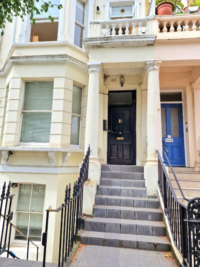Lovely Ground Floor With High Ceiling And A Private Garden By Earl's Court Station Leilighet *