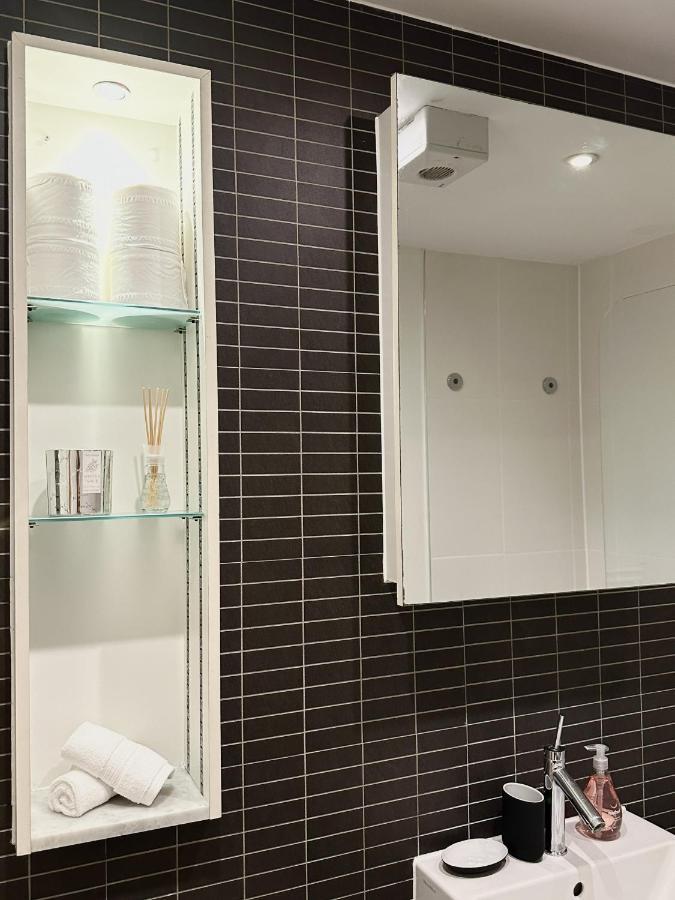 Kings Cross Apartment
