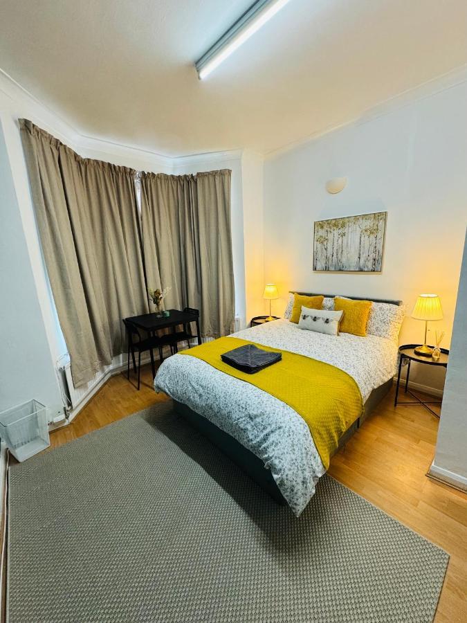 2 Bedrooms House Near Central Ferienhaus London
