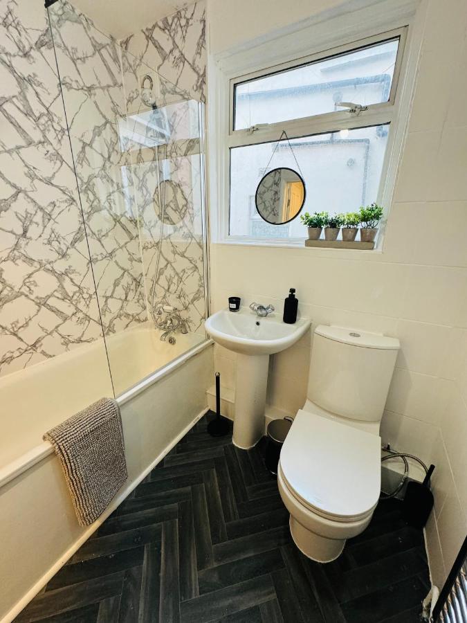 Ferienhaus 2 Bedrooms House Near Central
