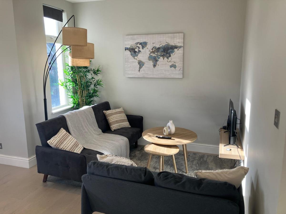 Splendid 2 Bed Flat With Private Terrace In Wimbledon - 2 The Queens * Londres