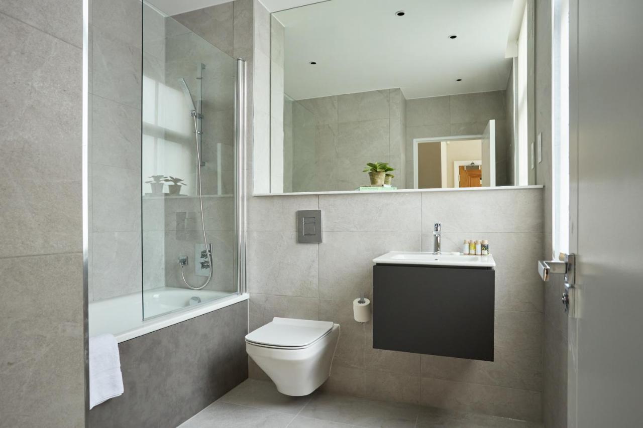 Chancery Lane By Viridian * London