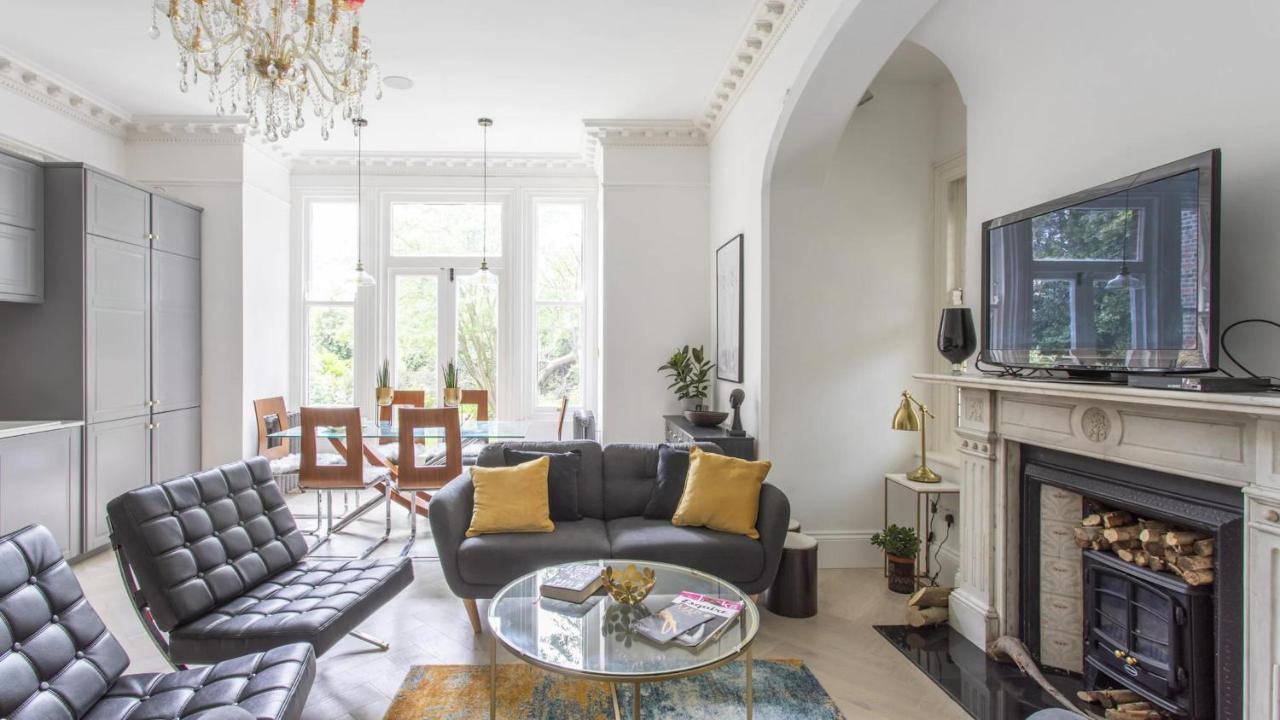 Stunning 4-bed In London-parking & Garden Londen