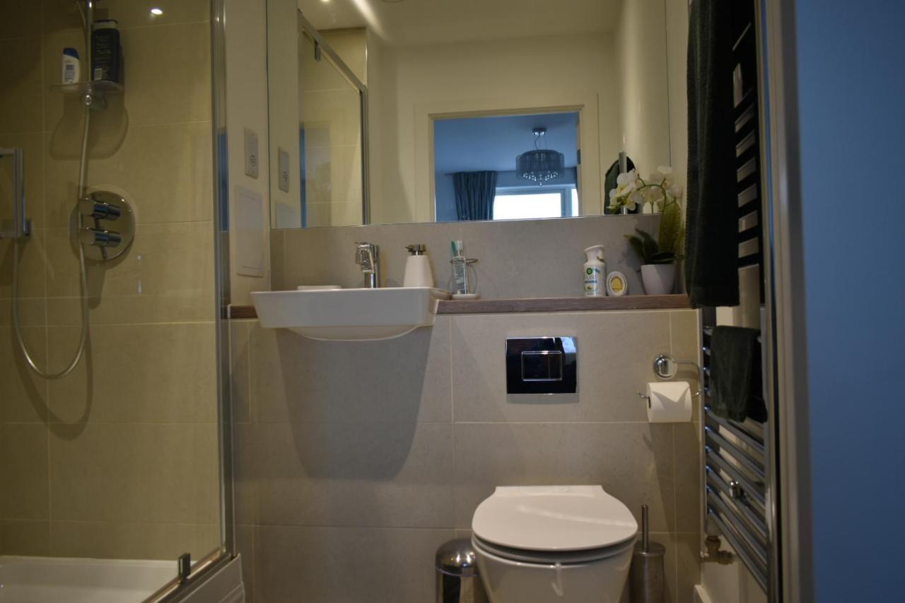 A Private En-suite Bedroom In Bromley-by-bow Habitación en casa particular Londres