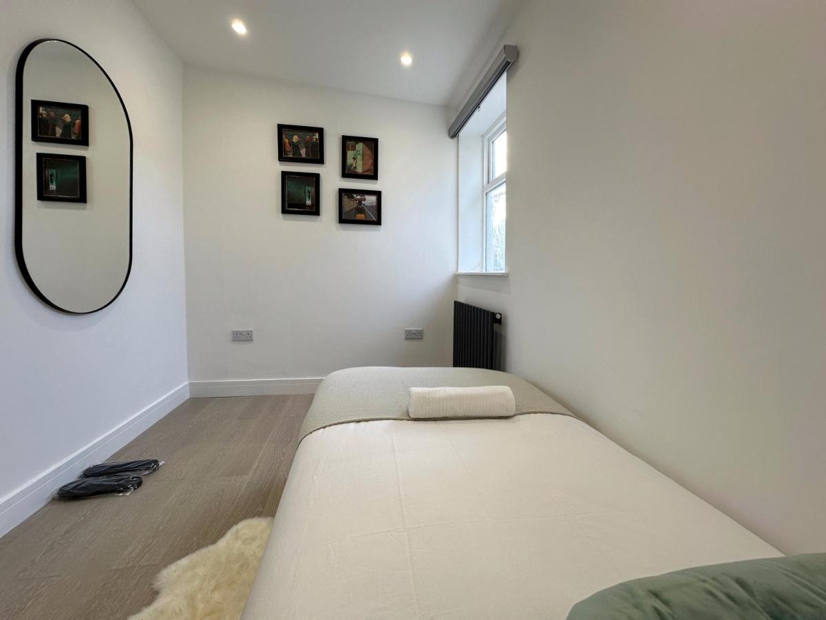 Nancy's Place In Notting Hill - 2 Double Beds, Ideal For Families Londen