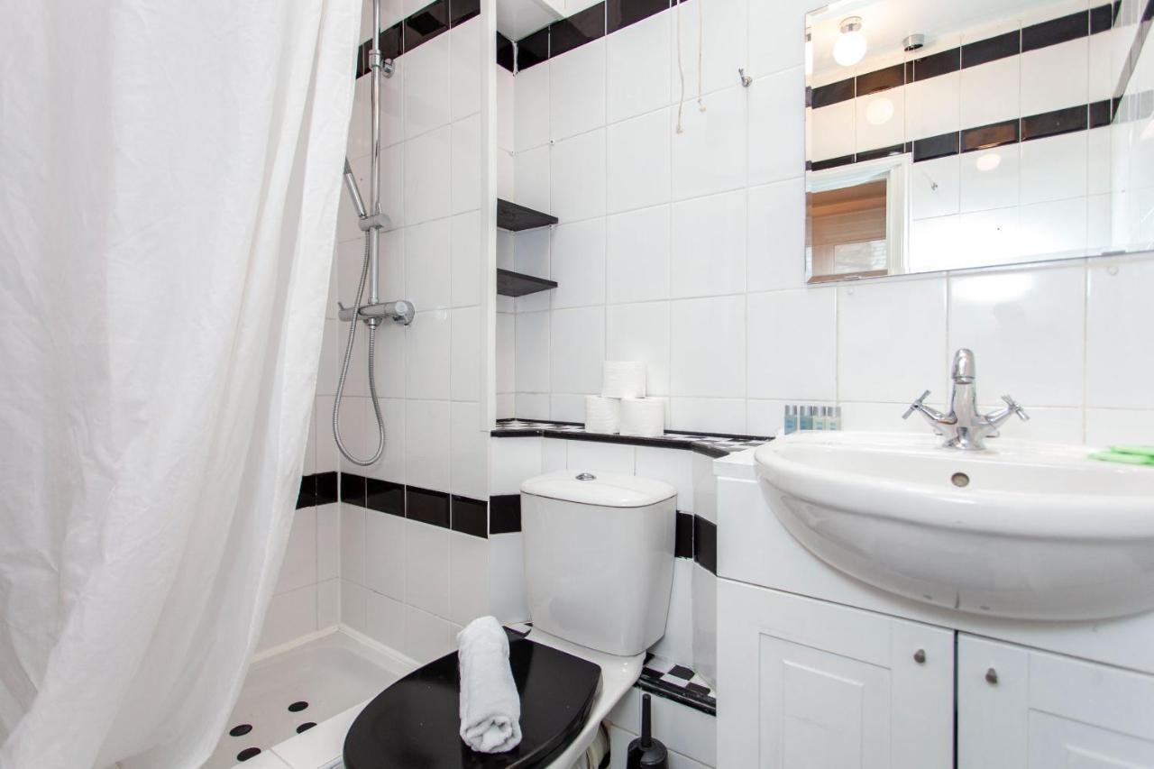 Italianflat - Kilburn Art Style *