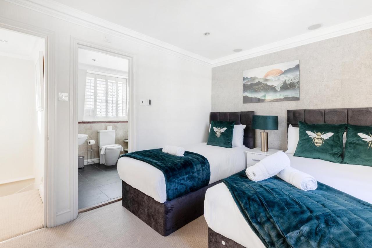 Holiday home Beautiful 4 Bedroom House Near Paddington Station *