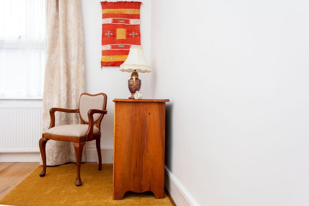 Italianflat - Kilburn Art Style * London