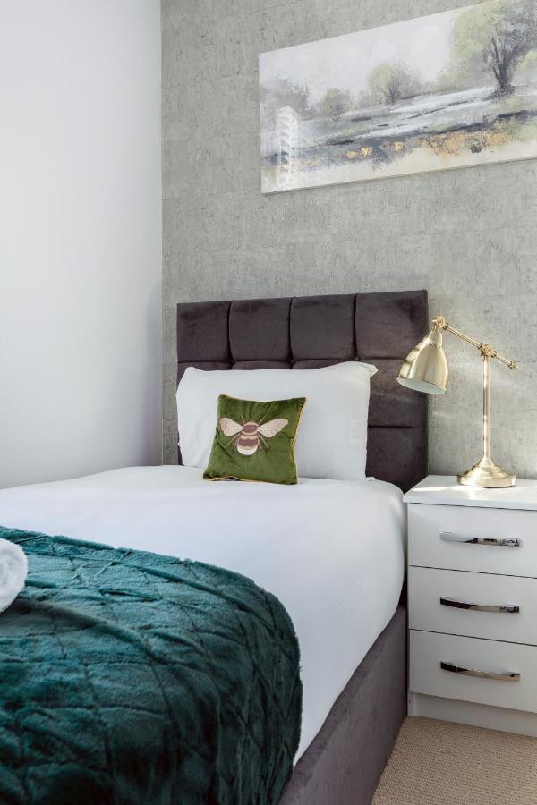 Holiday home Beautiful 4 Bedroom House Near Paddington Station London