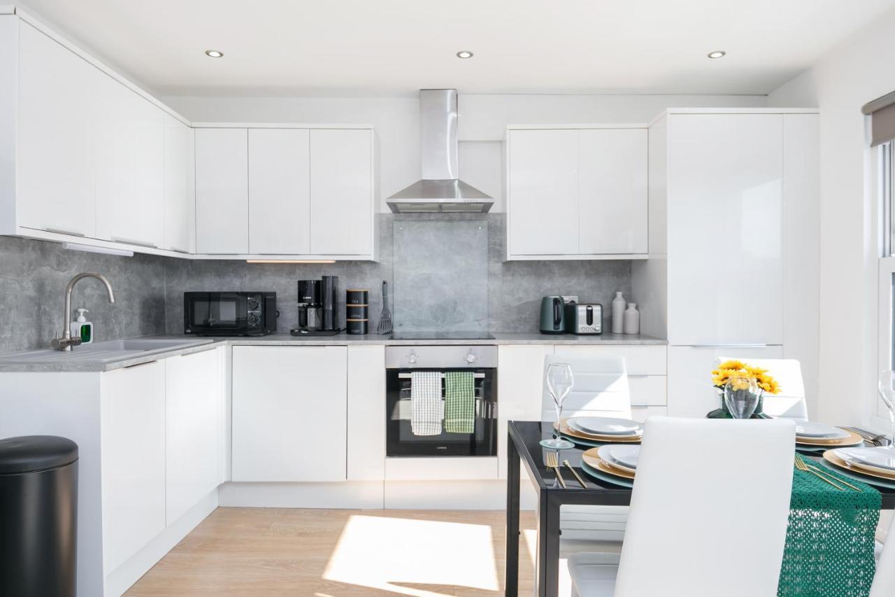 Stunning S/wimbledon Flat W/parking In London, Uk Apartment *
