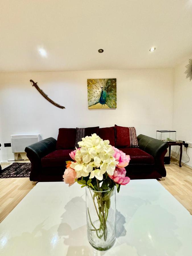 Newday - Chelsea Apartment
