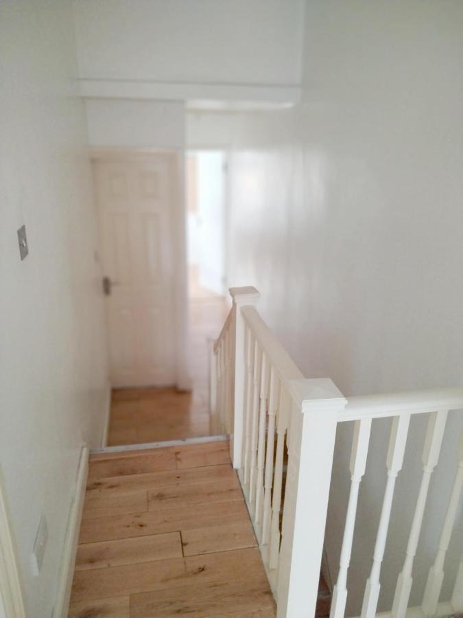 Cosy Near Canary Wharf & The O2