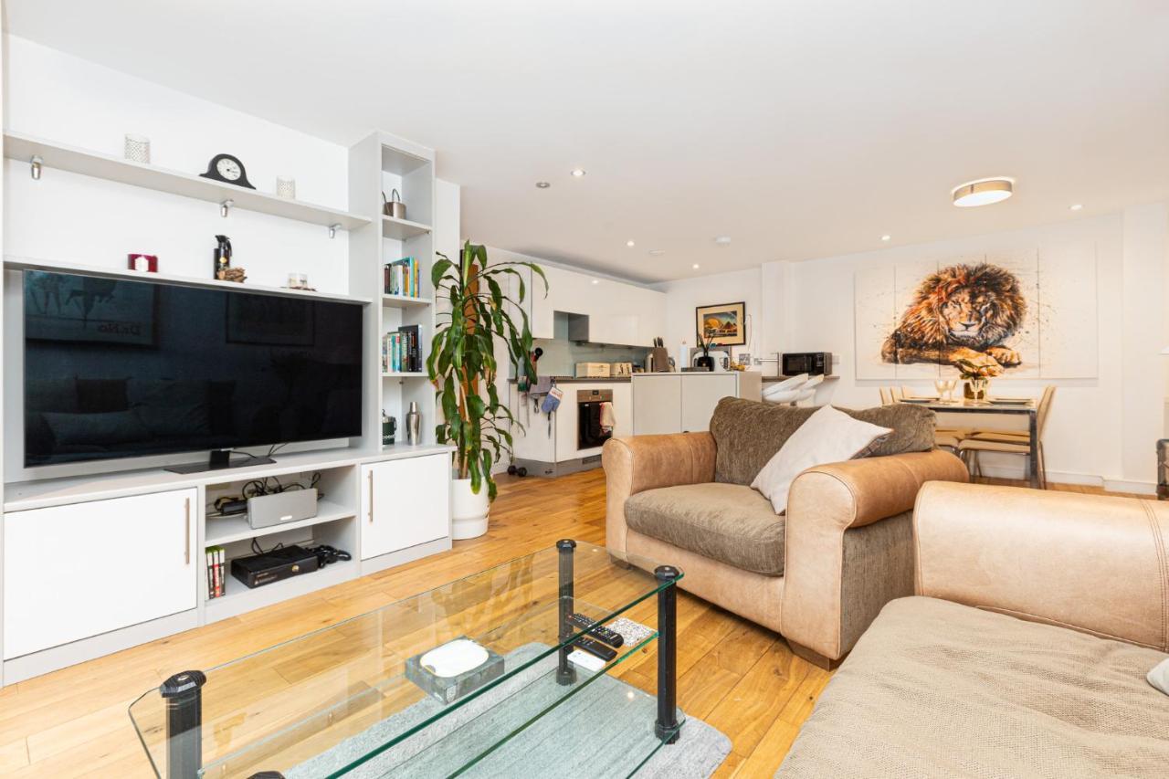 Immaculate 2br Flat, Greenwich, 2 Min Maze Hill St Apartment London