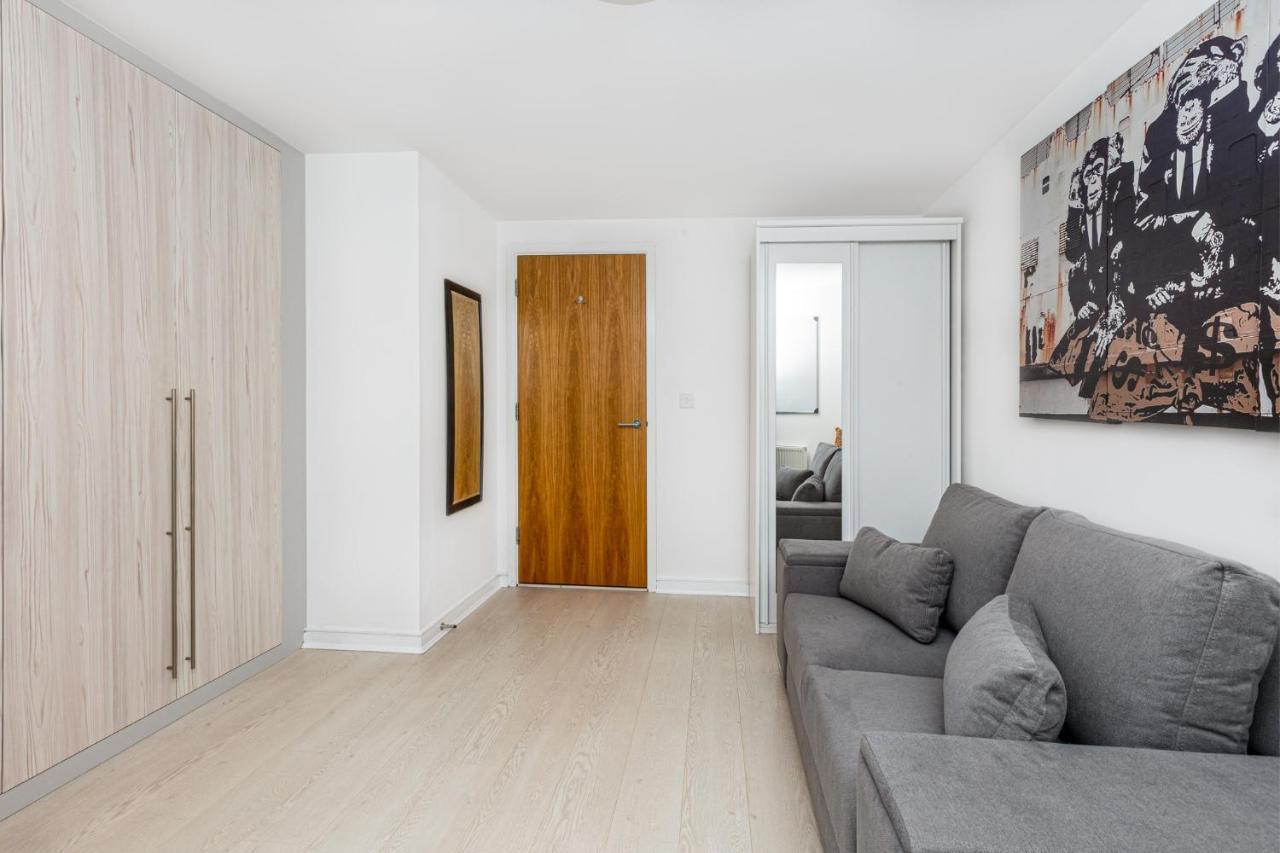 Immaculate 2br Flat, Greenwich, 2 Min Maze Hill St Apartment