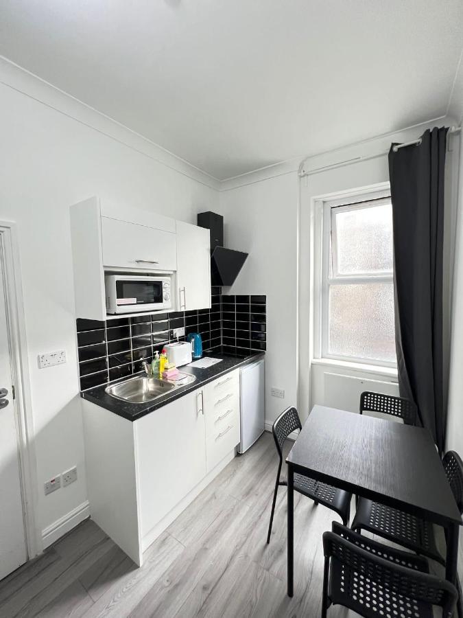 Kings Centre Apartment London