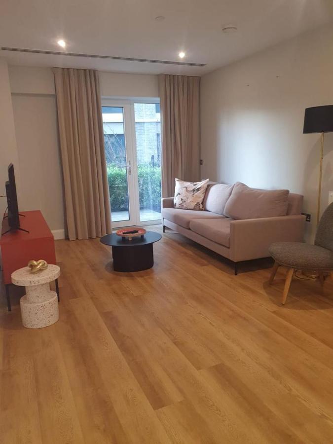 Blossom Breeze Apartment