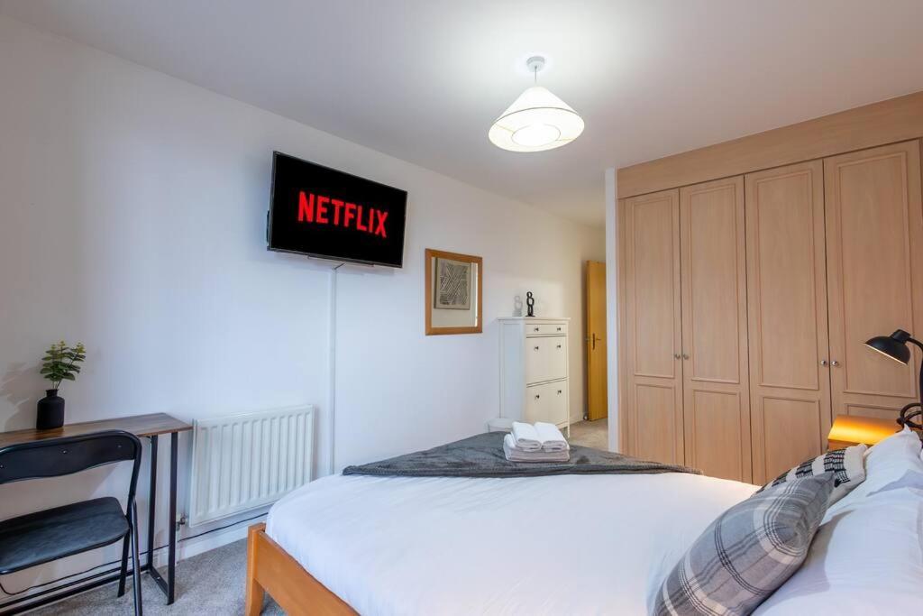 Morden Apartment, By The Sea With Free Parking Appartement Londen