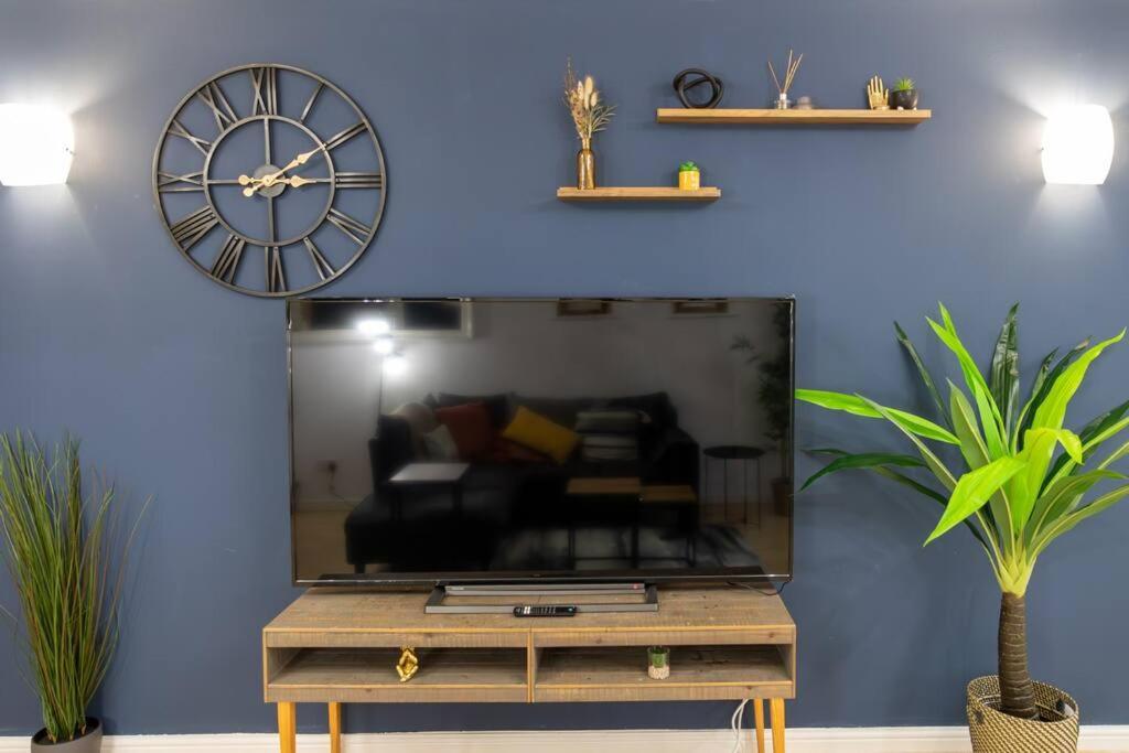 Morden Apartment, By The Sea With Free Parking * Londen