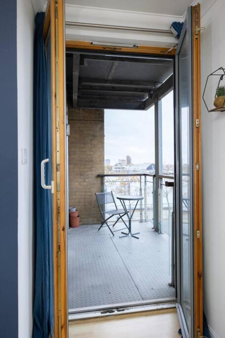 Morden Apartment, By The Sea With Free Parking Appartement Londen