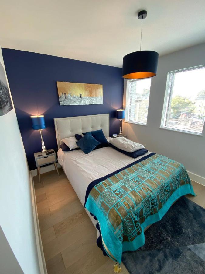 Tasteful 2bd Flat Wopen Plan Living - Blackheath! Apartment *