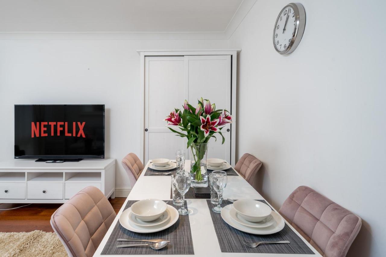 Leilighet Stylish Deluxe 2Br Duplex - Free Parking - Near Canary Wharf *
