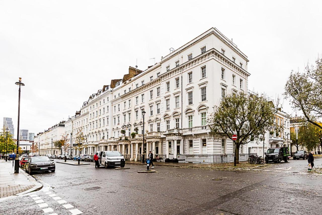Beautiful Two Bedroom Abode Near Victoria * Londen