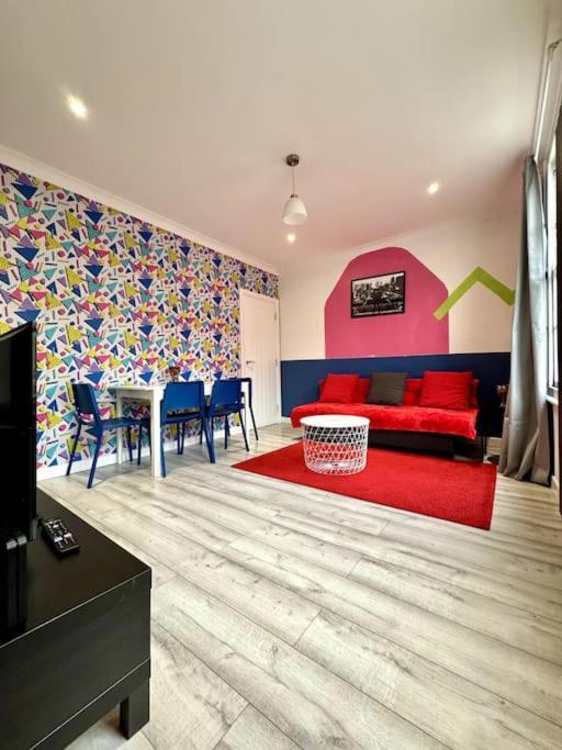 Appartement The Hidden Gem *2-bed Apt* Londen