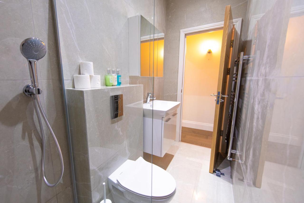Ealing Residency Apartahotel