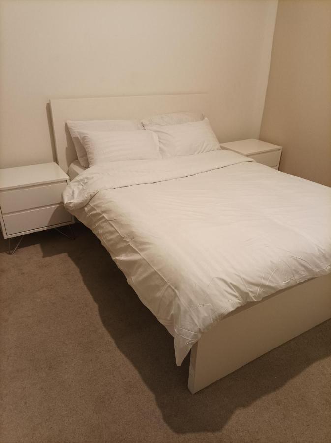 Aberfeldy Village Apartment London